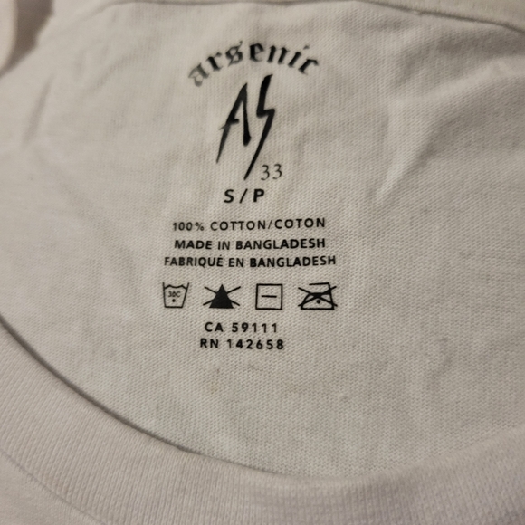 GRAPHIC TEE "I DID IT FOR THE BOOTY" PIRATE SKULL DESIGN - Picture 5 of 5